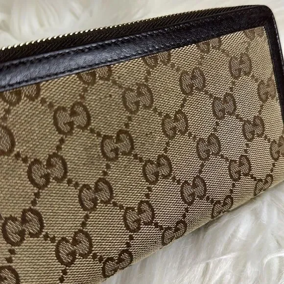 💯Authentic Gucci Zipped Long Wallet 🍀 - Picture 15 of 16